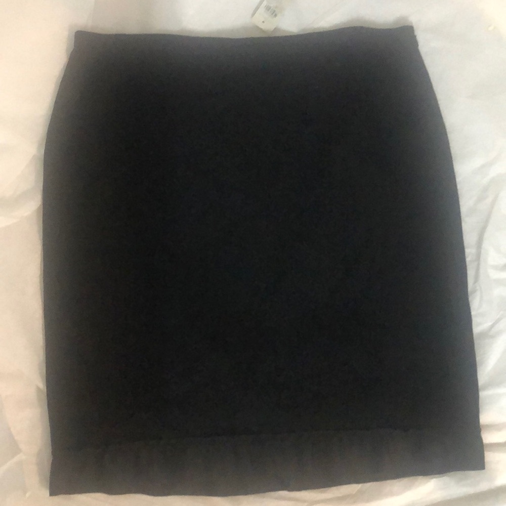 Brand NEW ANN TAYLOR 22” PONTE RUFFLE HEM SKIRT 14